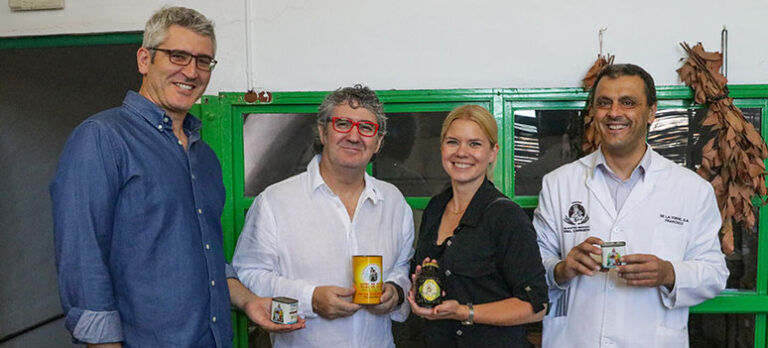 e2278a331875e629ca2d1804c65f2590