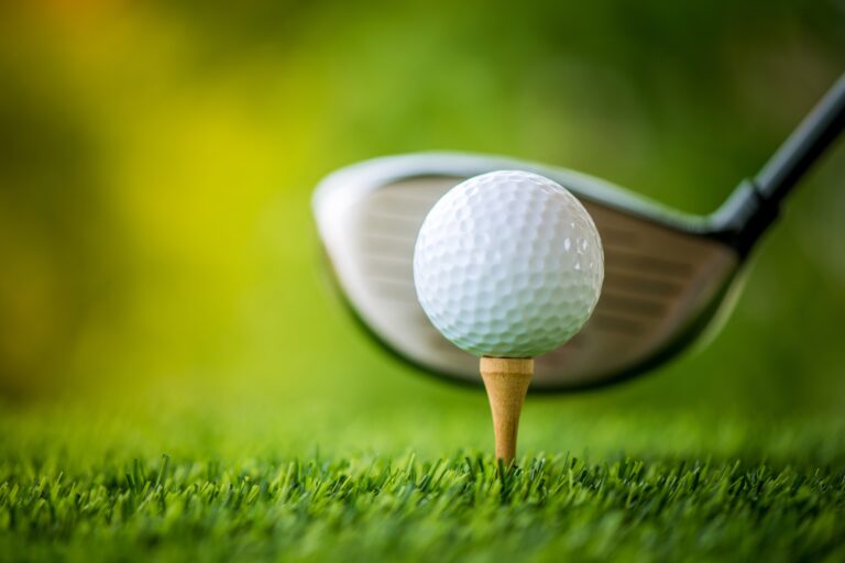 Capture,The,Thrill,Of,Golf,With,This,High-resolution,Image,Showcasing