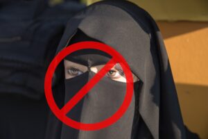 Fuengirola forbyr burkaer i kommunale bygninger