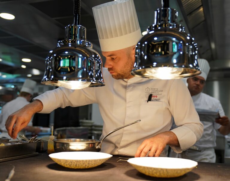 Tinqueux,,France,-,May,27,,2022:,Sous,Chef,Plating,Dish