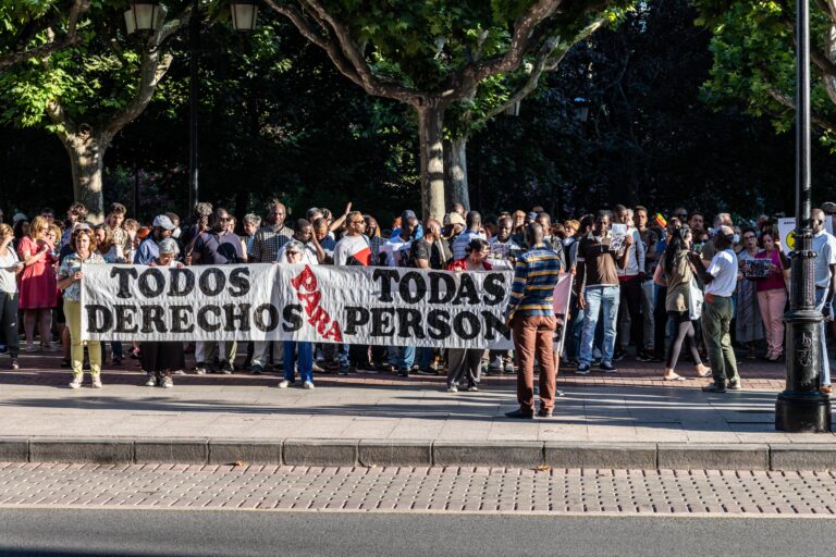 Ekstraordinær legalisering av innvandrere godkjent