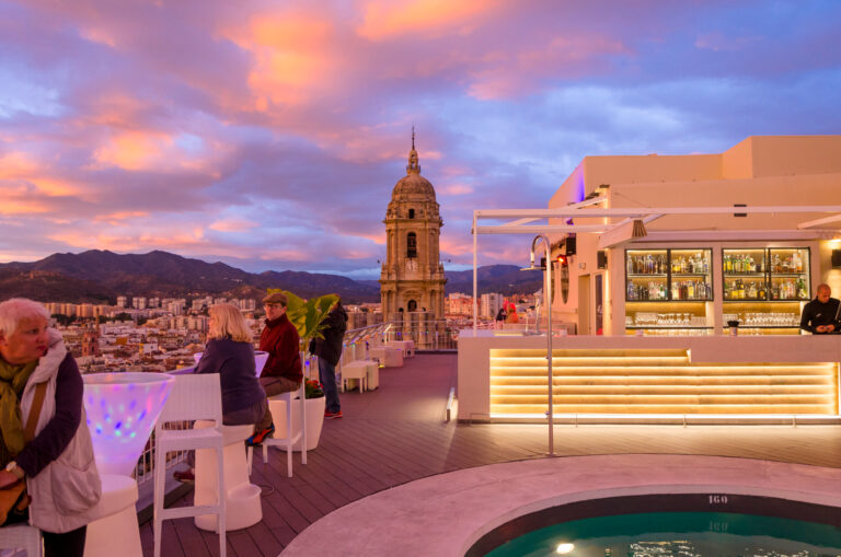 Málaga blant Cosmopolitans beste terrasser for 2026