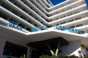 Det ikoniske Hotel Cervantes skal renoveres